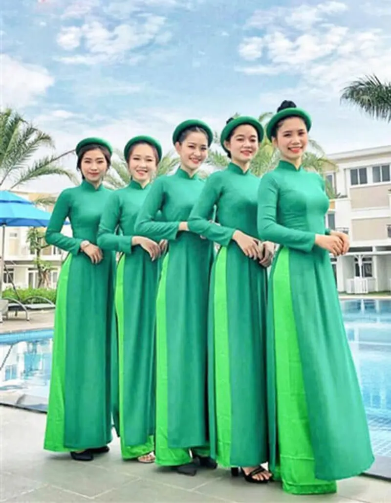 Đồng phục lễ tân