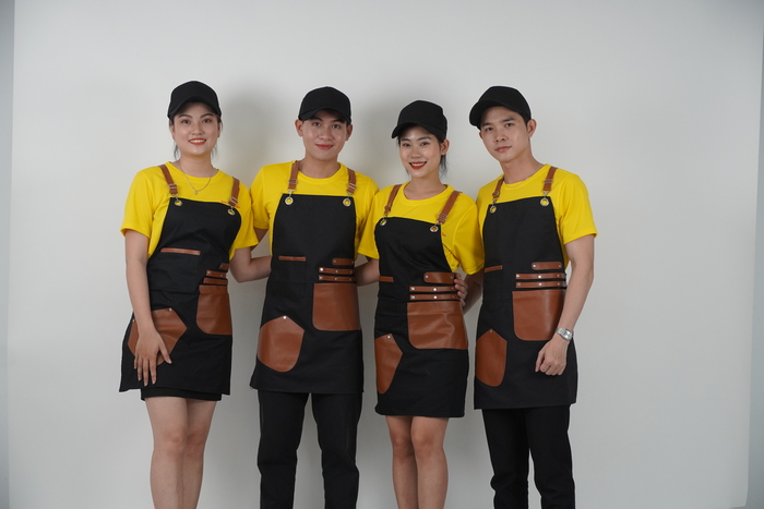 Độ nhận diện thương hiệu thông qua áo thun đồng phục quán cafe đẹp