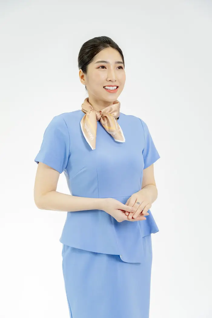 Diện mạo thu hút khách hàng hơn nhờ những chiếc đầm trung tính