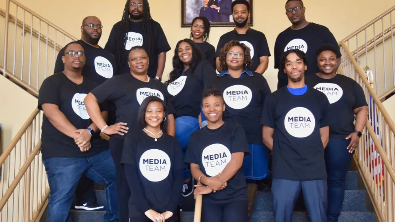 Áo thun sự kiện cho nhân viên hậu cần