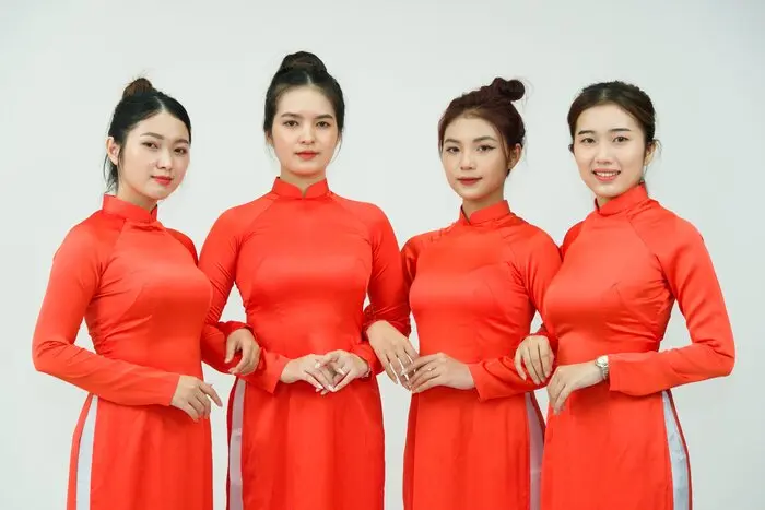 Đầu tư đồng phục áo dài