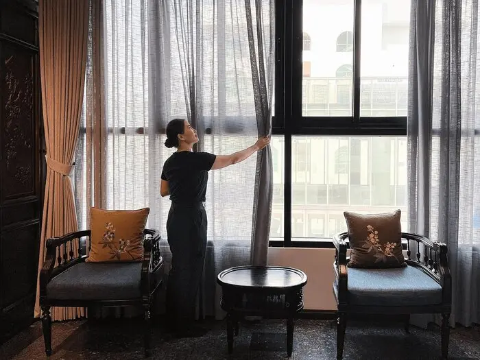 Tổng thể đồng phục thanh lịch, tạo cảm giác sạch sẽ đồng phục thanh lịch