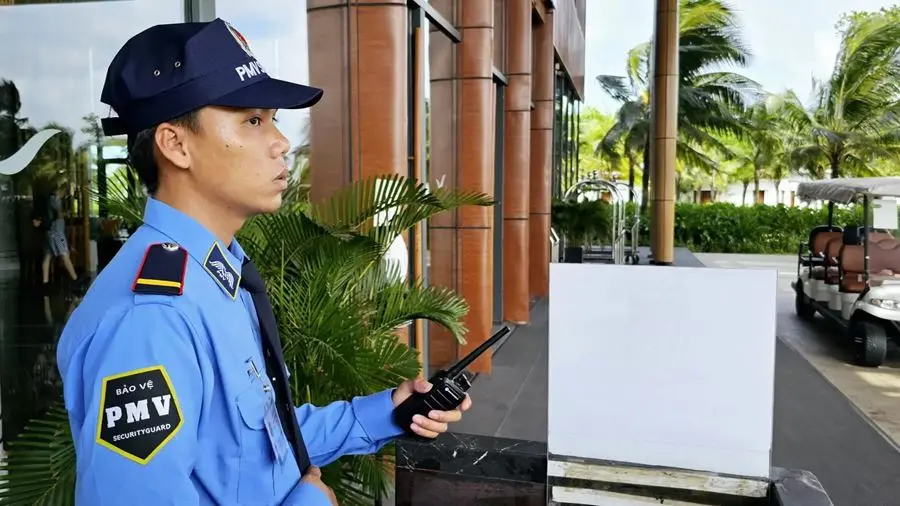 Đồng phục khách sạn đẹp đơn giản, lịch sự dành cho nhân viên bảo vệ Đồng phục khách sạn đẹp đơn giản, lịch sự dành cho nhân viên bảo vệ