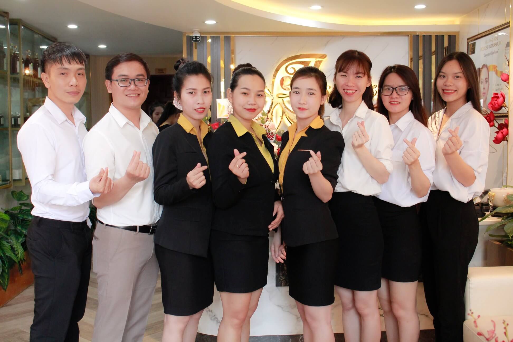 Đồng phục lễ tân đem đến ấn tượng tích cực đồng phục lễ tân