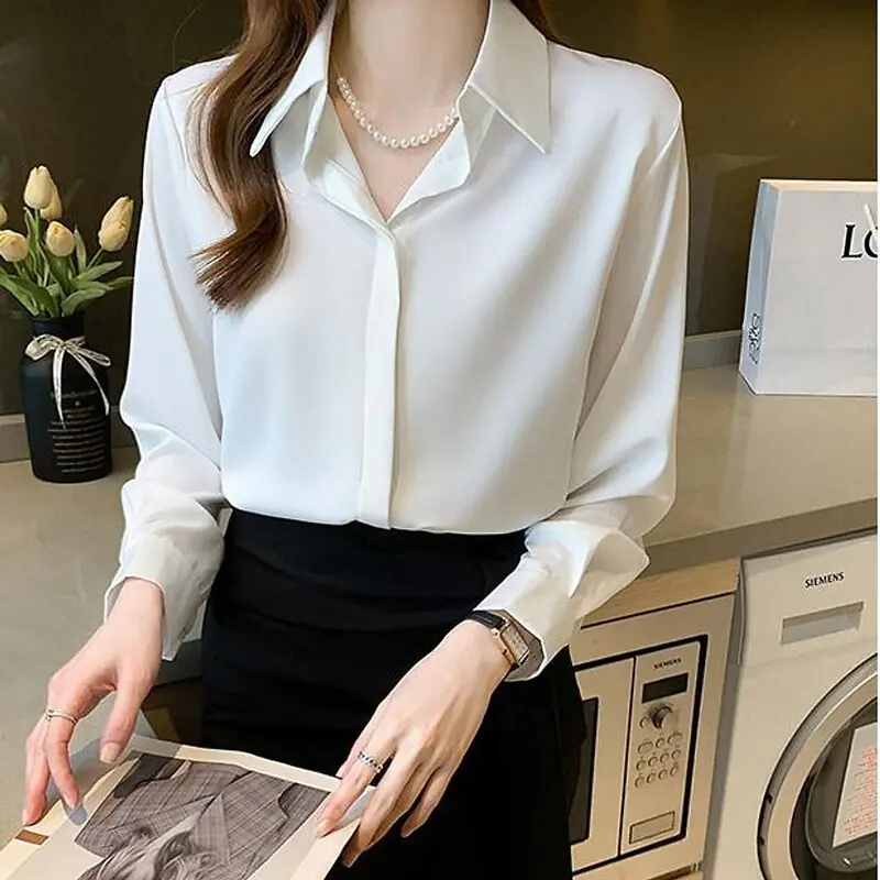 Cổ đức là kiểu cổ truyền thống, được xem là “biểu tượng” của sự chuyên nghiệp Đồng phục sơ mi nữ cổ Đức