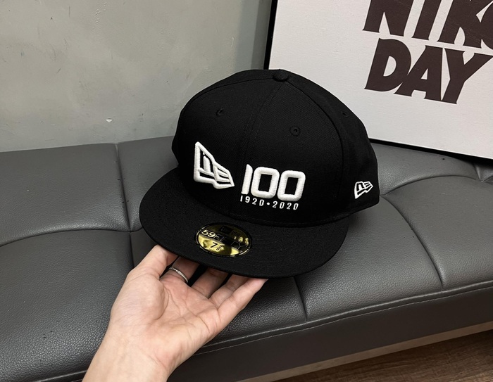 Nón Snapback thích hợp với những người thích phong cách đường phố Nón Snapback