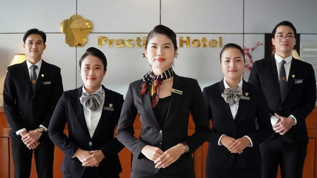 Đồng phục khách sạn